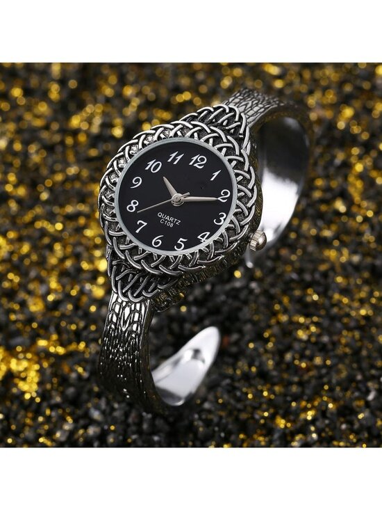 Women\'s Gold White Analog Quartz Fashion Easy Read Vintage Bracelet Luxury Watch
